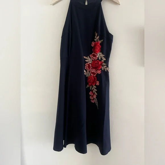 Liza Luxe ModCloth navy embroidered dress NWT - Picture 7 of 14
